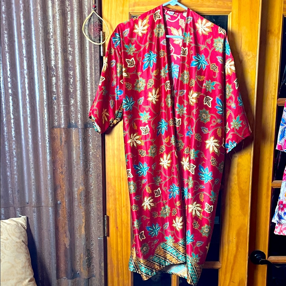 Handmade 100% Pure SILK Floral Red Kimono Robe, OS